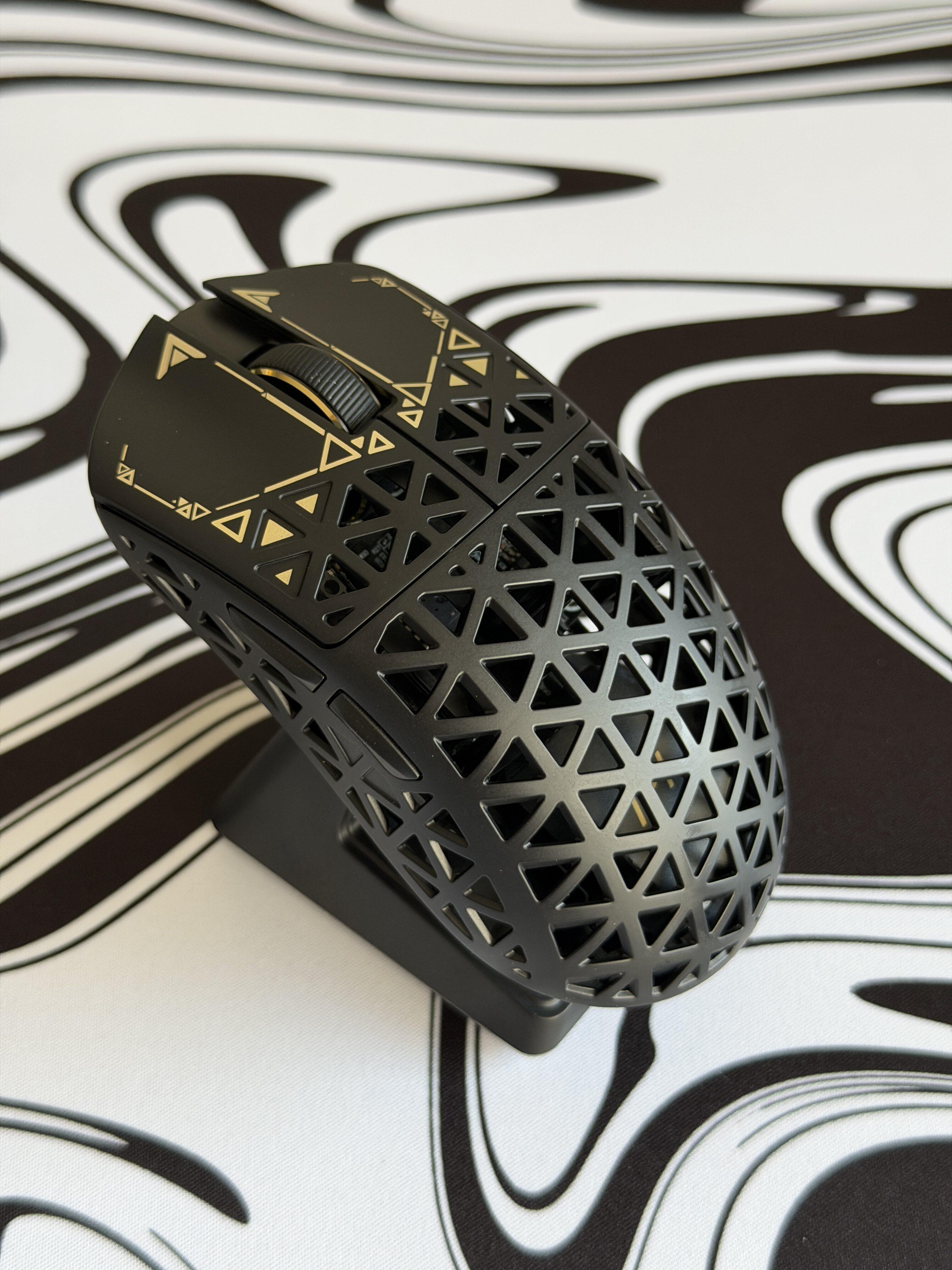 MOUSE IPIFLOAT 88PRO FIBRA CARBONO